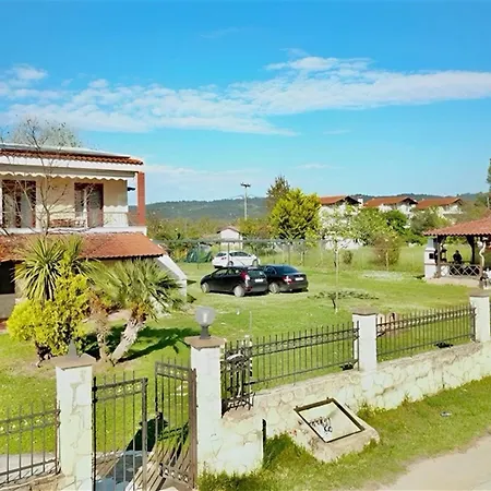 Lilia Sea House Fourka N5 * Skála Foúrkas